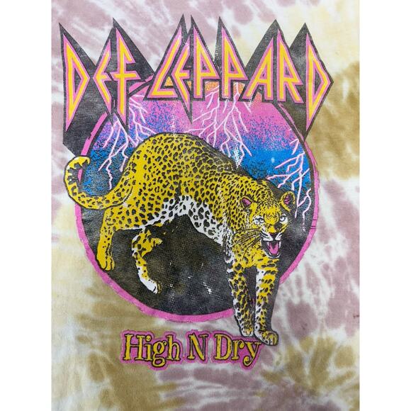 Def Leopard High N Dry Tie Dye Women’s S/P Rock Band Tee Leopard Graphic Shirt - Picture 4 of 6